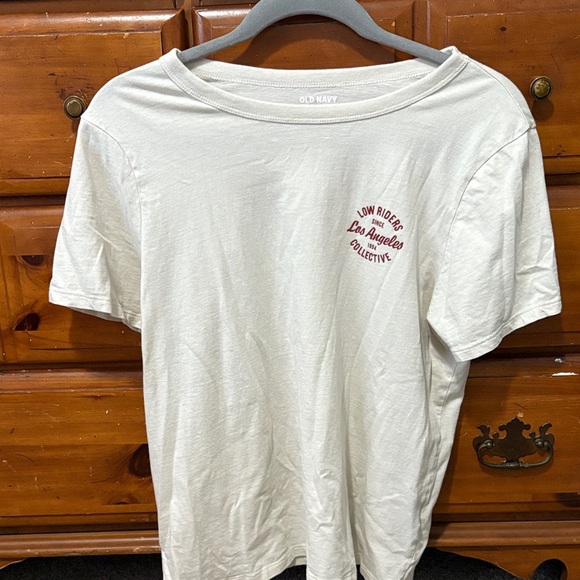 Old Navy Cream Graphic Tee with Red Print - Picture 1 of 3